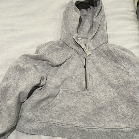 lululemon athletica Sweaters - Lululemon scuba crop m/l